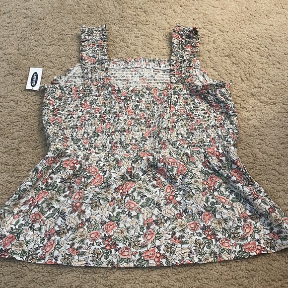 Old Navy tank top - Picture 2 of 5